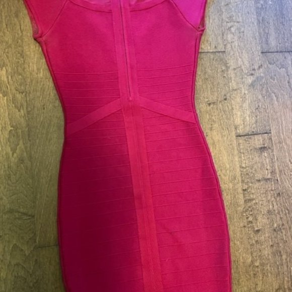 BEAUTIFUL RASPBERRY PINK MARCIANO BODYCON DRESS - Picture 4 of 5
